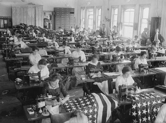 November 28, 2016 - Women Making American Flags on Sewing Machines, Brooklyn Navy Yard, Brooklyn, New York, USA, Bain News Service, July 1917 - ZUMAg145 20161128_zza_g145_013 Copyright: xJTxVintagex