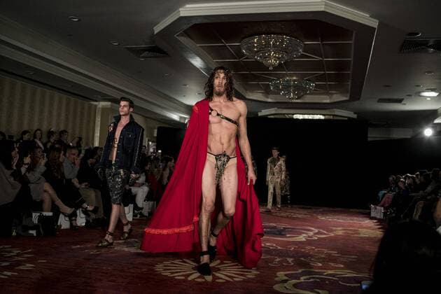 Bilder des Tages New York Fashion Week - Nidal Modenschau Models present creations by designer Nidal during Uptown Fashion Week in New York, US, 14 February 2017. UPTOWN FASHION WEEK IN NEW YORK !ACHTUNG: NUR REDAKTIONELLE NUTZUNG!  Copyright: xEduxBayerx NUE106 20170215-636227354801176949