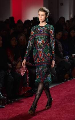 New York Fashion Week - Naeem Khan Modenschau A model presents a creation of Naeem Khan during the 2017 New York Fashion Week in New York City, the United States, on Feb. 14, 2017. ) U.S.-NEW YORK-FASHION WEEK-NAEEM KHAN LixRui 