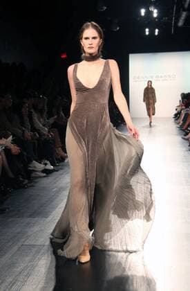 February 14, 2017 - New York, New York, U.S. - Dennis Basso F W 2017 Fashion Show.Skylight Clarkson Square, NYC.February 14, 2017.Photos by , Photos Inc.2017 New York U.S. - ZUMAms4_ 20170214_zaf_ms4_029 Copyright: xSoniaxMoskowitzx