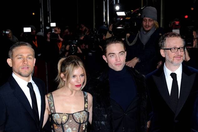 215590 Thomas Bohlen Starface 2017-02-14 Berlin Allemagne 67th Berlinale. Berlin International Film Festival. Premiere of the movie The Lost City Of Z Actor Robert Pattinson, actor Charlie Hunnam, actress Sienna Miller and director James Gray attend the The Lost City of Z photo call during the 67th Berlinale International Film Festival Berlin Berlin, Germany, February 14th 2017 Hunnam, Charlie  Copyright: xThomasxBohlenx xStarfacex STAR_215590_004