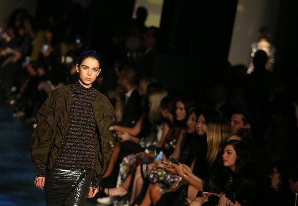 A model presents a creation of Vivienne Tam during the 2017 New York Fashion Week in New York, the United States, on Feb. 15, 2017. ) (zy) U.S.-NEW YORK-FASHION WEEK-VIVIENNE TAM QinxLang 