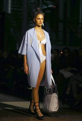 A model presents the creations of Spanish designer Roberto Verino, inspired by Otto Preminger s film Bonjour Tristesse at the Real Casa de Correos, during the first day of the Mercedes-Benz Fashion Week Madrid in Madrid, Spain, 16 February 2017. ROBERTO VERINO S FASHION SHOW AT MADRID FASHION WEEK !ACHTUNG: NUR REDAKTIONELLE NUTZUNG!  Copyright: xJ.P.GANDULx MAD001 20170217-636228887722737594