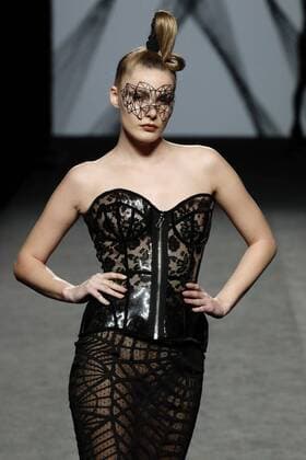 Madrid Fashion Week - Maya Hansen Modenschau A model takes to the catwalk a creation from the Fall Winter 2017 collection of designer Maya Hansen during the Mercedes-Benz Fashion Week Madrid (MBFWM) held at the IFEMA Congress and Events center in Madrid, 17 February 2017. THE MBFWM runs from 16 to 21 February. MADRID FASHION WEEK !ACHTUNG: NUR REDAKTIONELLE NUTZUNG!  Copyright: xZipix 20170217-636229460439249574
