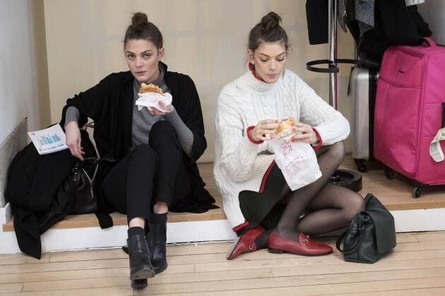 Marina Perez und Marta Ortiz bei der Roberto Verino Fashion Show auf der Mercedes-Benz Fashion Week Madrid Autumn Winter 2017. Madrid, 16.02.2017 Marina Perez, Marta Ortiz  Foto:xDyDxFotografosx xFuturexImage
