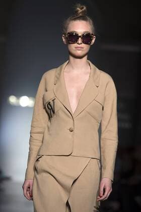 Model bei der Roberto Verino Fashion Show auf der Mercedes-Benz Fashion Week Madrid Autumn Winter 2017. Madrid, 16.02.2017 Roberto Verino Model  Foto:xDyDxFotografosx xFuturexImage