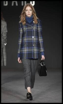 . 17 02 2017. London, United Kingdom. DAKS show on opening day of London Fashion Week for Autumn Winter 2017.  xStephenxLockx xi-Imagesx IIM-14414-0016