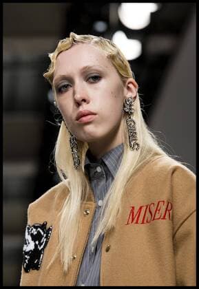 . 17 02 2017. London, United Kingdom. Models walk the catwalk at the Ashley Williams show on the opening day of London Fashion Week 2017 at 180 The Strand, London, UK.  xBenxStevensx xi-Imagesx IIM-14419-0013
