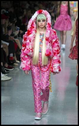 . 18 02 2017. London, United Kingdom. Models walk the catwalk for the Ryan Lo show on the second day of London Fashion Week 2017 at 180 The Strand, London, UK,  xBenxStevensx xi-Imagesx IIM-14426-0011
