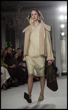 . 18 02 2017. London, United Kingdom. Models walk the catwalk for the Ryan Lo show on the second day of London Fashion Week 2017 at 180 The Strand, London, UK,  xBenxStevensx xi-Imagesx IIM-14426-0029