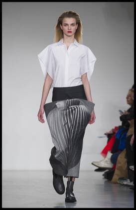 . 18 02 2017. London, United Kingdom. Models walk the catwalk for the Ports 1961 show on the second day of London Fashion Week 2017 at Victoria House, Bloomsbury Square, London, UK.  xBenxStevensx xi-Imagesx IIM-14429-0004
