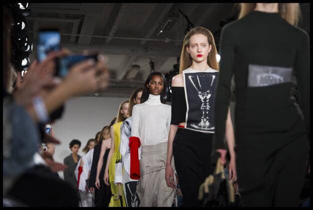 . 18 02 2017. London, United Kingdom. Models walk the catwalk for the Ports 1961 show on the second day of London Fashion Week 2017 at Victoria House, Bloomsbury Square, London, UK.  xBenxStevensx xi-Imagesx IIM-14429-0013