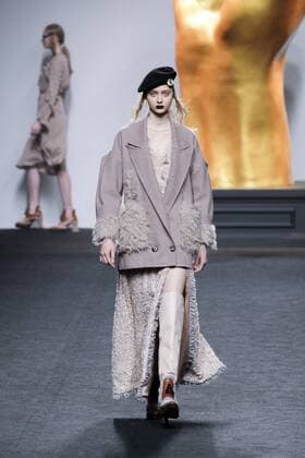February 18, 2017 - Madrid, Spain - A model walks the runway at then ANA LOCKING show during the Mercedes-Benz Madrid Fashion Week Autumn Winter 2017 2018 at IFEMA on February 18, 2017 in Madrid, Spain Madrid Spain  - ZUMAn230 20170218_zaa_n230_061 Copyright: xOscarxGonzalezx