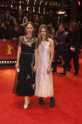 Schauspieler Katharina Schuettler und Kostümbildnerin Aino Labrenz auf der Berlinale 2017 Schauspieler Katharina Schuettler und Kostümbildnerin Aino Labrenz auf der Berlinale Preisverleihunga m 18.02.2017