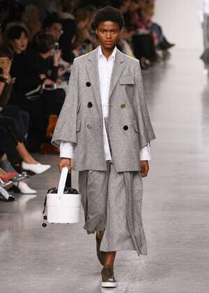 February 17, 2017 - London, England, United Kingdom - A model walks the runway at the Eudon Choi show during the London Fashion Week February 2017 collections on February 17, 2017 in London, England. London United Kingdom  - ZUMAn230 20170217_zaa_n230_1017 Copyright: xKarynxLouisex