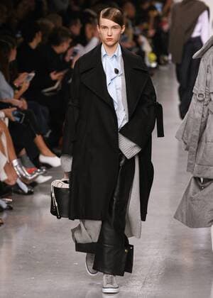 February 17, 2017 - London, England, United Kingdom - A model walks the runway at the Eudon Choi show during the London Fashion Week February 2017 collections on February 17, 2017 in London, England. London United Kingdom  - ZUMAn230 20170217_zaa_n230_1023 Copyright: xKarynxLouisex
