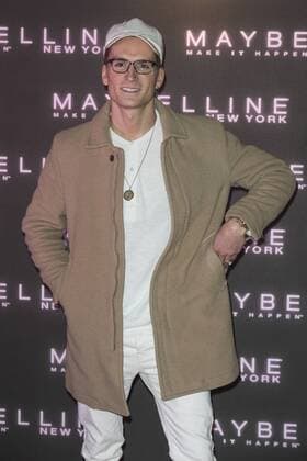 London, UK. 18 February 2017. Oliver Proudlock attends the Maybelline Bring on the Night party during London Fashion Week at Scotch of St James in Mason s Yard. Maybelline Bring on the Night party during London Fashion Week, London, UK 