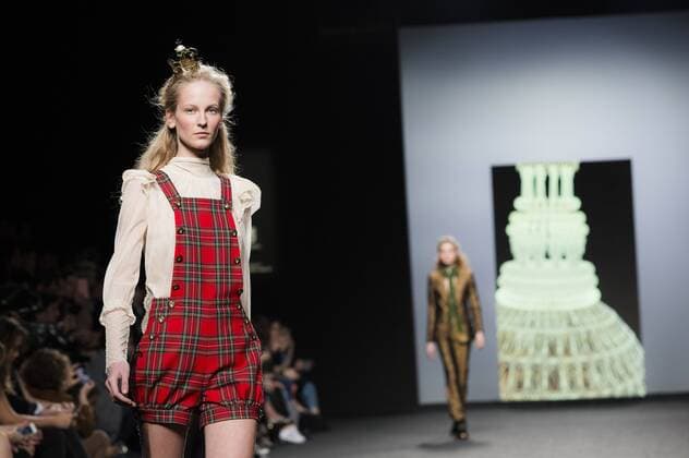 Model bei der Teresa Helbig Fashion Show auf der Mercedes-Benz Fashion Week Madrid Autumn Winter 2017. Madrid, 18.02.2017 Teresa Helbig Model  Foto:xDyDxFotografosx xFuturexImage