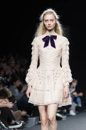 Model bei der Teresa Helbig Fashion Show auf der Mercedes-Benz Fashion Week Madrid Autumn Winter 2017. Madrid, 18.02.2017 Teresa Helbig Model  Foto:xDyDxFotografosx xFuturexImage