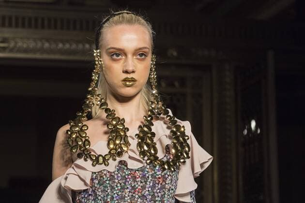 London, UK, 18 February 2017. A model walks the runway during the Ashley Isham show at Fashion Scout, London Fashion Week. Ashley Isham, Fashion Scout, London Fashion Week, London, UK 