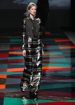A model takes to the catwalk wearing a creation from the Fall Winter 2017 collection of the Spanish firm Ailanto on the third day of the Mercedes-Benz Fashion Week Madrid (MBFWM) held at the IFEMA Congress and Events center in Madrid, 19 February 2017. THE MBFWM runs from 16 to 21 February. MADRID FASHION WEEK !ACHTUNG: NUR REDAKTIONELLE NUTZUNG!  Copyright: xJJxGUILLENx GRA128 20170219-636231081780833482