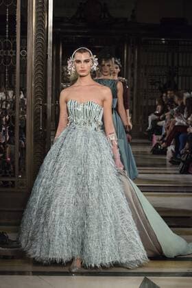 London, UK. 18 February 2017. A model walks the runway during the Azzalia - Dubai Design & Fashion Council show at Fashion Scout, London Fashion Week. Azzalia, Dubai Design & Fashion Council, Fashion Scout, London Fashion Week, London, UK 