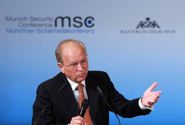 Wolfgang Ischinger, Munich Security Conference (MSC) chairman, makes the closing remarks for the 53rd MSC at the Bayerischer Hof hotel in Munich, southern Germany, Feb. 19, 2017. ) (zjy) GERMANY-MUNICH-MSC-CLOSING LuoxHuanhuan 