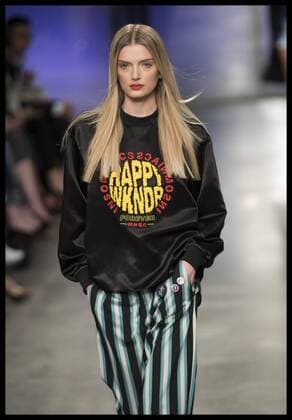 London Fashion Week - Topshop Unique Modenschau . 19 02 2017. London, United Kingdom. Topshop Unique show on day three of London Fashion Week for Autumn Winter 2017.  xStephenxLockx xi-Imagesx IIM-14434-0004