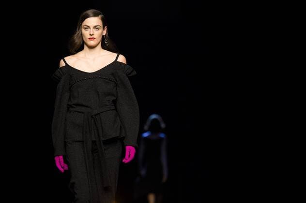 Model bei der Moises Nieto Fashion Show auf der Mercedes-Benz Fashion Week Madrid Autumn Winter 2017. Madrid, 18.02.2017 Moises Nieto Model  Foto:xDyDxFotografosx xFuturexImage