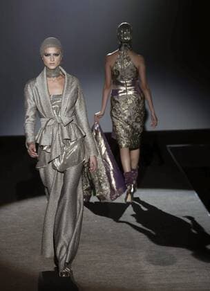 Madrid Fashion Week - Malne Modenschau A model takes to the catwalk wearing a creation from the Fall Winter 2017 collection by Spanish firm Malne on the third day of the Mercedes-Benz Fashion Week Madrid (MBFWM) held at the IFEMA Congress and Events center in Madrid, 19 February 2017. THE MBFWM runs from 16 to 21 February. MADRID FASHION WEEK !ACHTUNG: NUR REDAKTIONELLE NUTZUNG!  Copyright: xZipix GRA311 20170219-636231253148290177