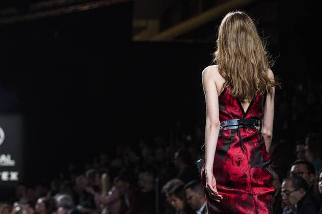 Model bei der Juana Martin Fashion Show mit Livemusik der Band Medina Azahara auf der Mercedes-Benz Fashion Week Madrid Autumn Winter 2017. Madrid, 19.02.2017 Juana Martin Model  Foto:xDyDxFotografosx xFuturexImage