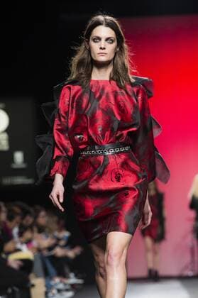 Model bei der Juana Martin Fashion Show mit Livemusik der Band Medina Azahara auf der Mercedes-Benz Fashion Week Madrid Autumn Winter 2017. Madrid, 19.02.2017 Juana Martin Model  Foto:xDyDxFotografosx xFuturexImage