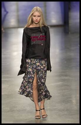 . 19 02 2017. London, United Kingdom. Lottie Moss on the catwalk at the Topshop Unique show on day three of London Fashion Week for Autumn Winter 2017.  xStephenxLockx xi-Imagesx IIM-14434-0035