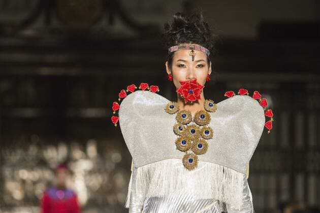London, UK, 19 February 2017. A model walks the runway during the Felix Bendish (Mumbai) show at House of MEA, Fashion Scout, London Fashion Week. House of Middle East & Asia is a platform to promote fashion talent from across the Middle East, Asia and India. House of MEA, Fashion Scout, London Fashion Week, London, UK 