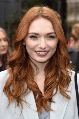 Eleanor Tomlinson bei der Topshop Unique AW17 Fashion Show auf der London Fashion Week AW17 in der Tate Modern. London, 19.02.2017 Eleanor Tomlinson  Foto:xS.xVasx xFuturexImage