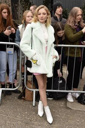 Clara Paget bei der Topshop Unique AW17 Fashion Show auf der London Fashion Week AW17 in der Tate Modern. London, 19.02.2017 Clara Paget  Foto:xS.xVasx xFuturexImage