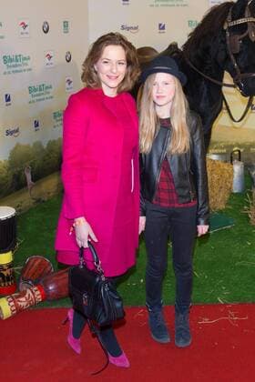 Martina Gedeck mit Nichte Paula - Premiere BIBI & TINA ? TOHUWABOHU TOTAL im Kino in der Kulturbrauerei in Berlin am 19.02.2017. Premiere BIBI & TINA TOHUWABOHU TOTAL