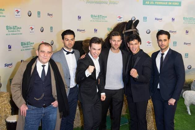 Albert Kitzl, Oktay Oezdemir, Louis Held, Fabian Buch, Emilio Sakraya und Karim Guenes - Premiere BIBI & TINA ? TOHUWABOHU TOTAL im Kino in der Kulturbrauerei in Berlin am 19.02.2017. Premiere BIBI & TINA TOHUWABOHU TOTAL