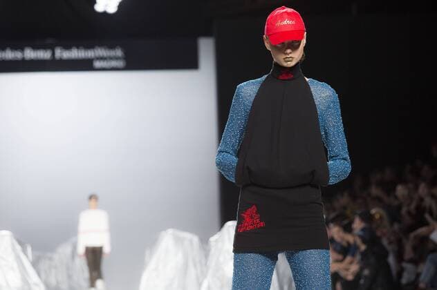 Model bei der Maria ke Fisherman Fashion Show auf der Mercedes-Benz Fashion Week Madrid Autumn Winter 2017. Madrid, 19.02.2017 Maria ke Fisherman Model  Foto:xDyDxFotografosx xFuturexImage