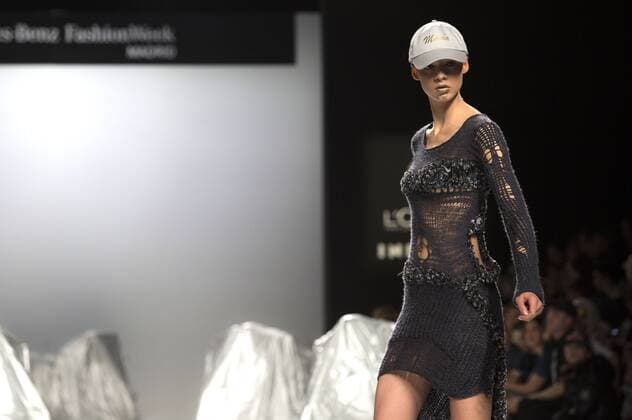 Model bei der Maria ke Fisherman Fashion Show auf der Mercedes-Benz Fashion Week Madrid Autumn Winter 2017. Madrid, 19.02.2017 Maria ke Fisherman Model  Foto:xDyDxFotografosx xFuturexImage