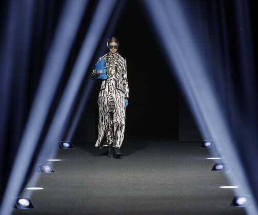 A model displays a 2017 2018 fall-winter collection s creation by Alvarno brand during a fashion show held as part of Mercedes Benz Fashion Week in Madrid, Spain, 20 February 2017. The Mercedes-Bemz Fashion Week Madrid runs from 16 to 21 February. Mercedes Benz Fashion Week Madrid !ACHTUNG: NUR REDAKTIONELLE NUTZUNG!  Copyright: xZipix 20170220-636231969309607161