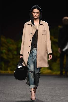 Mercedes Benz Fashion Week in Madrid - Modenschau Oliva -  DiegoxPuerta
