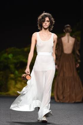Mercedes Benz Fashion Week in Madrid - Modenschau Oliva -  DiegoxPuerta
