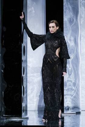 February 20, 2017 - Madrid, Spain - Model Nieves Alvarez walks the runway at the DUYOS show during the Mercedes-Benz Madrid Fashion Week Autumn Winter 2017 2018 at IFEMA on February 20, 2017 in Madrid, Spain Madrid Spain  - ZUMAn230 20170220_zaa_n230_151 Copyright: xOscarxGonzalezx
