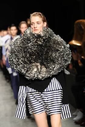 . 20 02 2017. London, United Kingdom. Burberry show on day four of London Fashion Week for Autumn Winter 2017.  xStephenxLockx xi-Imagesx IIM-14448-0021