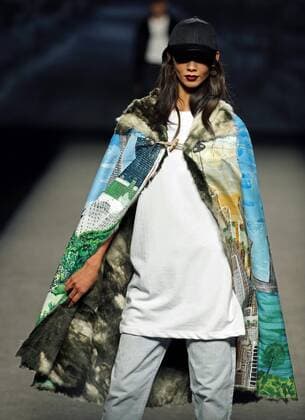 A model takes to the catwalk with the desings for the 2017 2018 fall-winter collection s creation by Jesus Lorenzo during a fashion show held as part of Mercedes Benz Fashion Week in Madrid, Spain, 20 February 2017. The Mercedes-Benz Fashion Week Madrid runs from 16 to 21 February. Mercedes Benz Fashion Week Madrid !ACHTUNG: NUR REDAKTIONELLE NUTZUNG!  Copyright: xJJxGUILLENx 20170220-636232213047388731