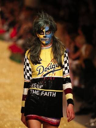 (170221) -- LONDON, Feb. 20, 2017 -- A Model walks the runway at the ASHISH show during the London Fashion Week in London, Britain on Feb. 20, 2017. ) (wtc) BRITAIN-LONDON-LONDON FASHION WEEK-ASHISH HanxYan 