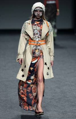 A model takes to the catwalk with a creation of the Fall Winter 2017 collection of the Spanish label Amai Rodriguez at the Mercedes-Benz Fashion Week Madrid (MBFWM) held at the IFEMA Congress and Events center in Madrid, 21 February 2017. THE MBFWM runs from 16 to 21 February. MADRID FASHION WEEK !ACHTUNG: NUR REDAKTIONELLE NUTZUNG!  Copyright: xJJGuillenx GRA447 20170221-636232944072711435