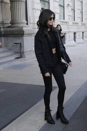Milan Sara Sampaio arrives to the hotel for Milan Fashion Week  Copyright: xLivioxValeriox xIPAx xLivioxValeriox