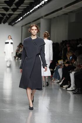 Models present creations of J. JS Lee during the London Fashion Week in London, Britain, on Feb. 21, 2017. ) BRITAIN-LONDON-FASHION WEEK-J. JS LEE HanxYan 